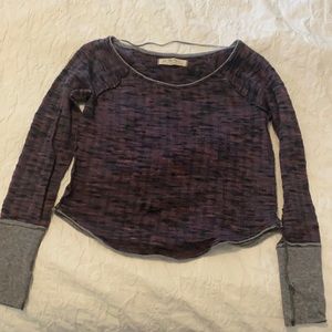😎3/$12 Free People crop sweater top, size S